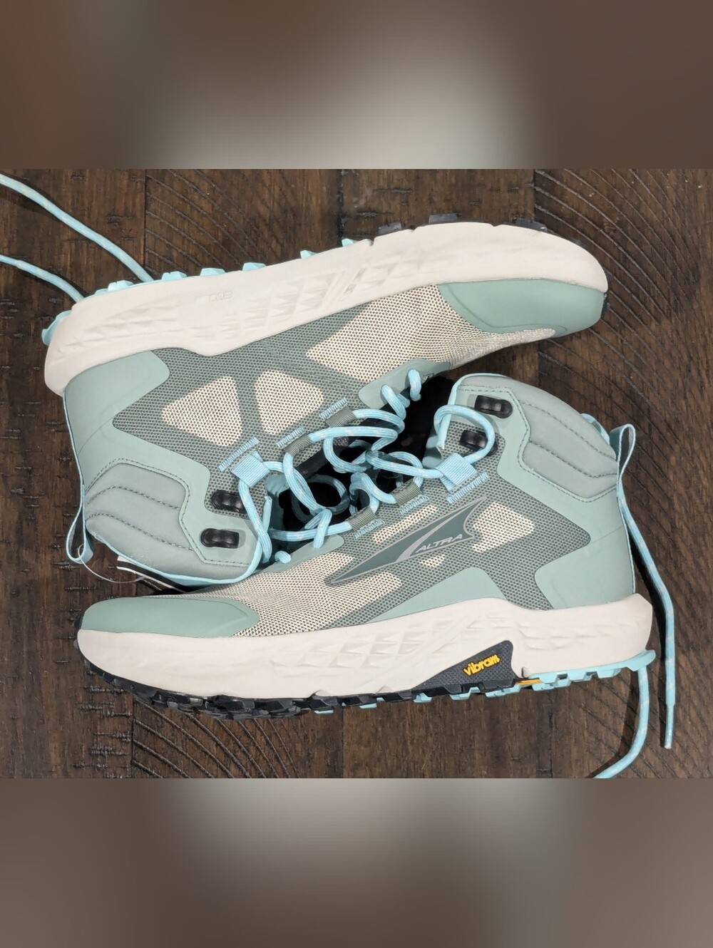ALTRA TIMP HKR Women's 8.5 Gray/Green